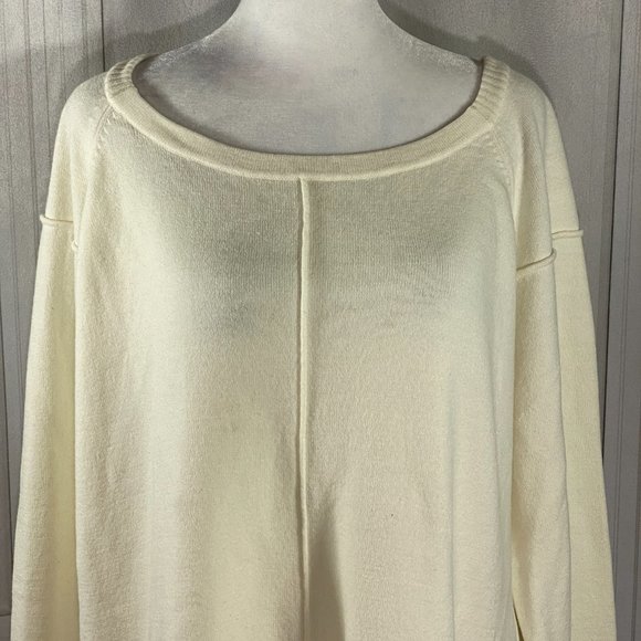 NWOT FRENCH CONNECTION Cream Boxy Cut Oversized Sweater Medium - Picture 2 of 7